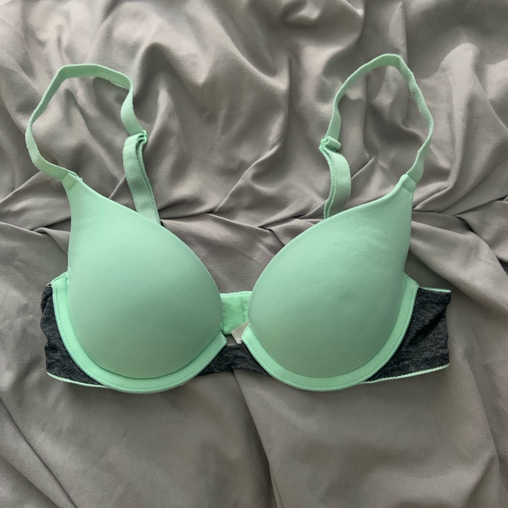 VS Pink Bra